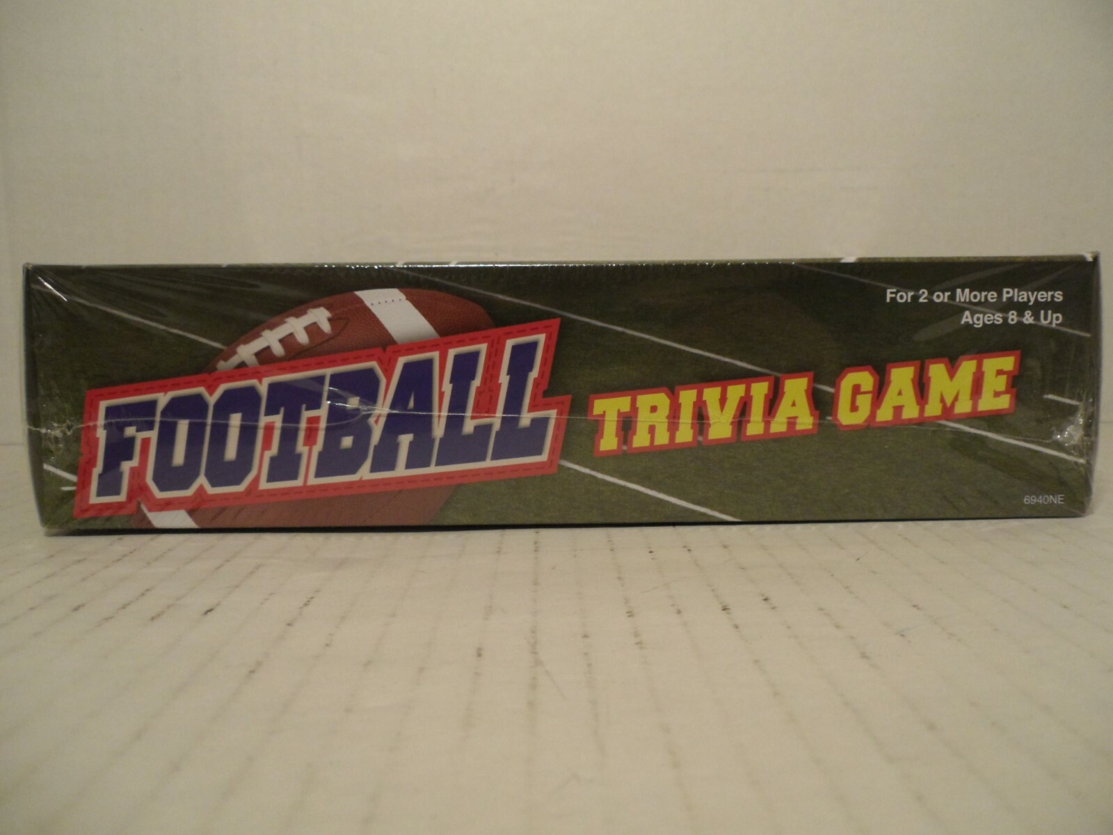FOOTBALL TRIVIA GAME Ages 8 & Up, For 2 Or More Players NFL Sports Teams NEW!