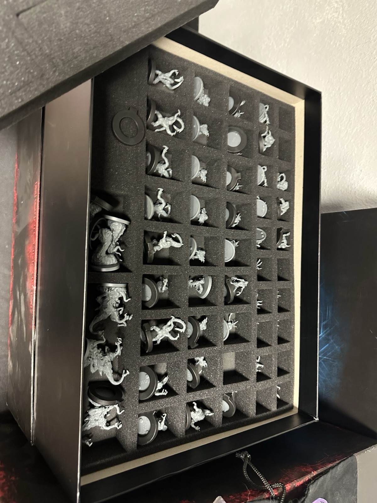 Deep Madness, 5 expansions, Profundum and Monstrum boxes, acrylic packs.