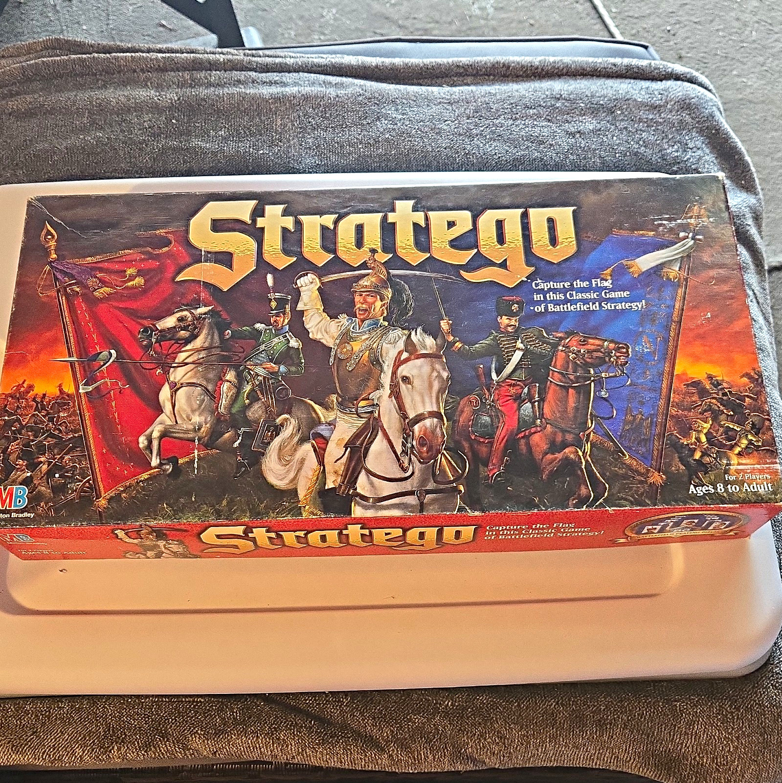 Milton Bradley Stratego Board Game Complete 2P 8+ 1996 80 Pieces MPN 4714