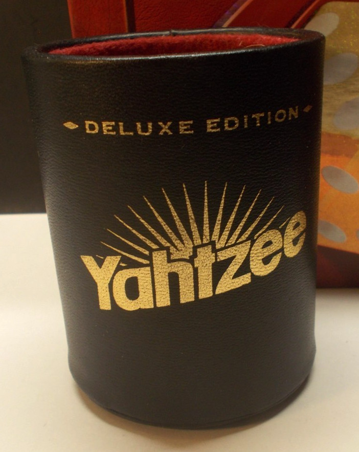 Milton Bradley Deluxe Edition Yahtzee Dice Game 1997 Complete