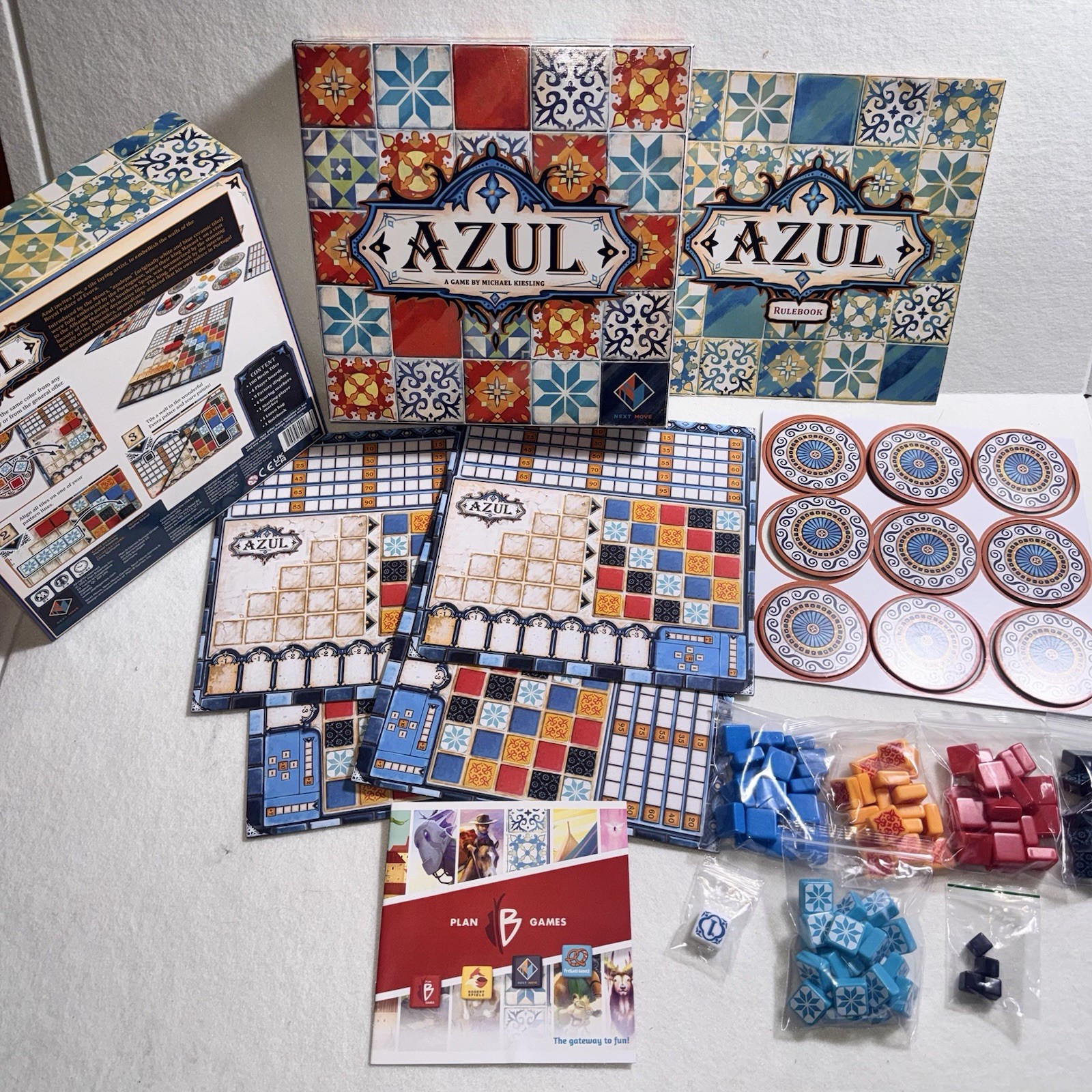 Azul Strategy Board Game 100% Complete 2021 Next Move 2-4 Players VG COND.