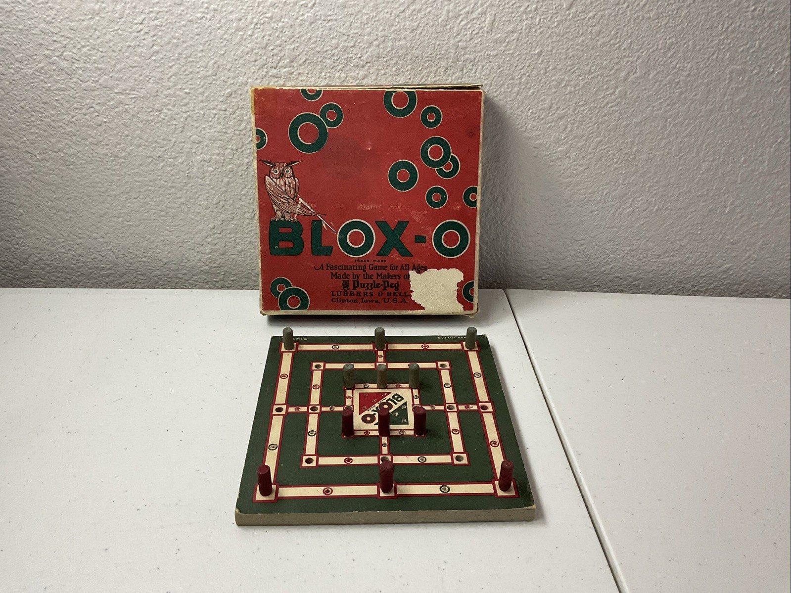Vintage BLOX-O Puzzle 1923 Puzzle Peg Maker Wooden Brain Teaser