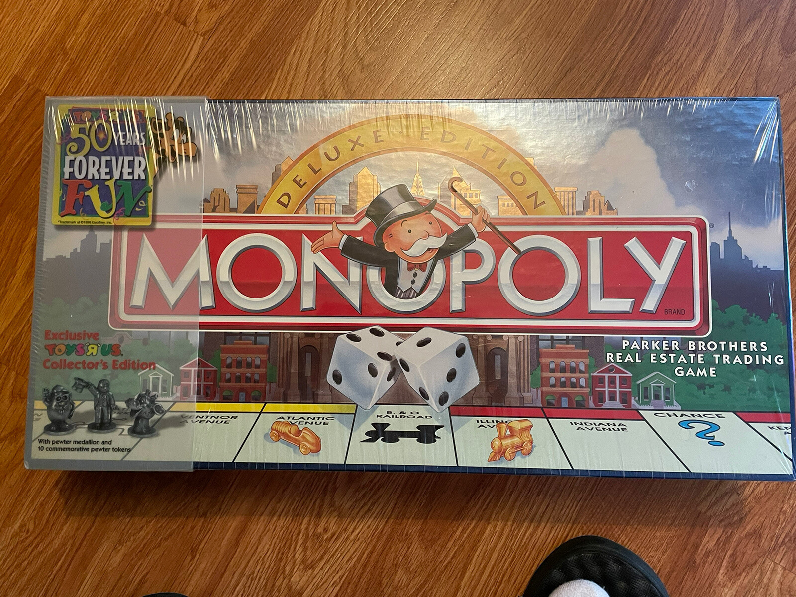 Monopoly Toys R Us 50th Anniversary Deluxe Edition 1995 New