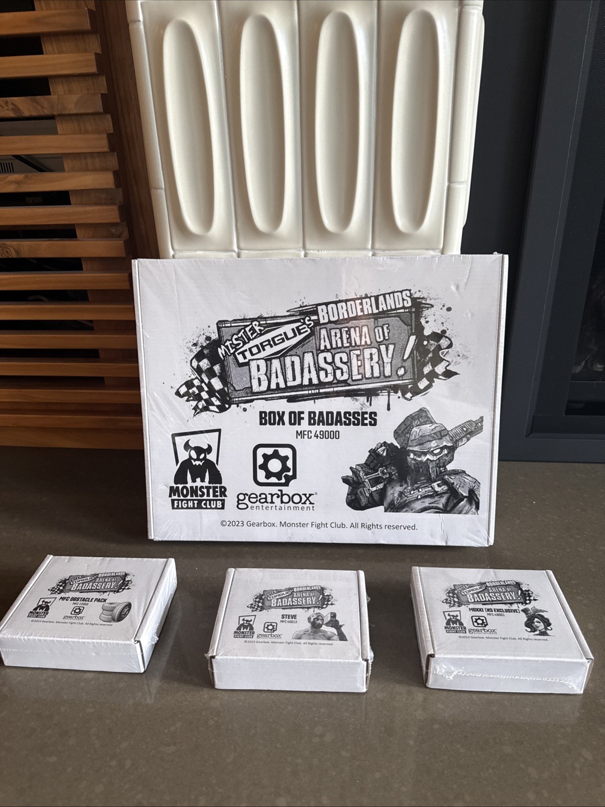BORDERLANDS Arena of Badassery Box of Badasses; Steve; MFC Obstacle Pack; Moxxi