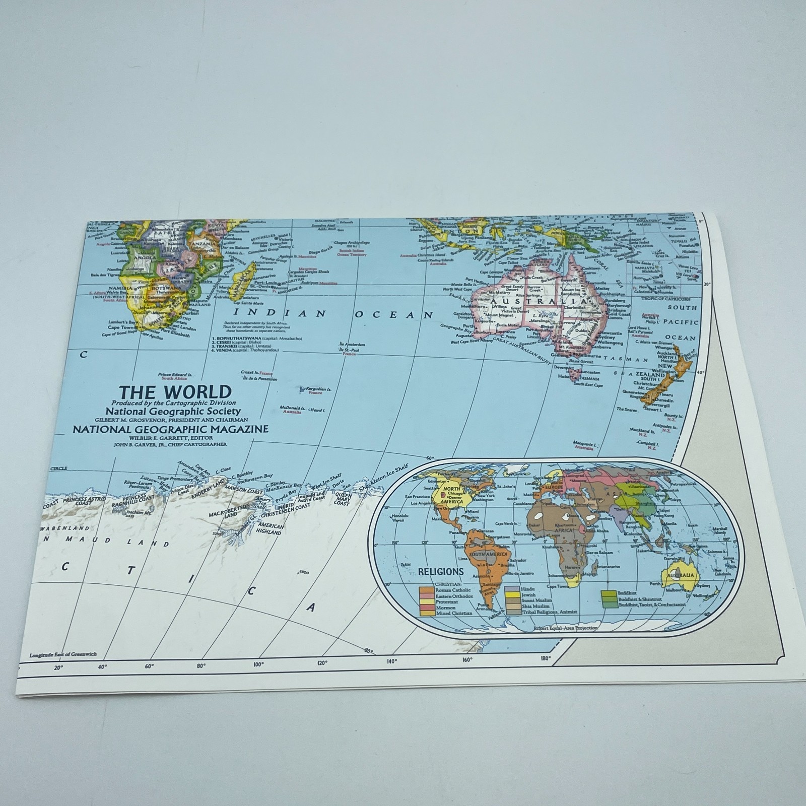 NATIONAL GEOGRAPHIC Global Pursuit Board Game Replacement Parts Booklet Maps Die