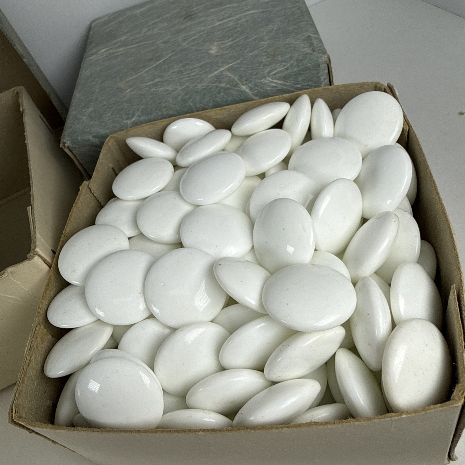 Vintage Japanese Game Go Stones Set – Black And White, Full Box