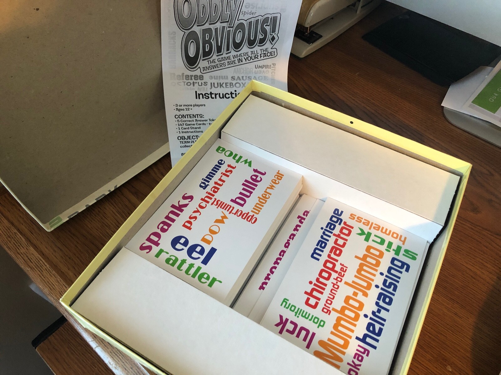 ODDLY OBVIOUS! Party Game Where Answers are in your face by ENDLESS GAMES 2013