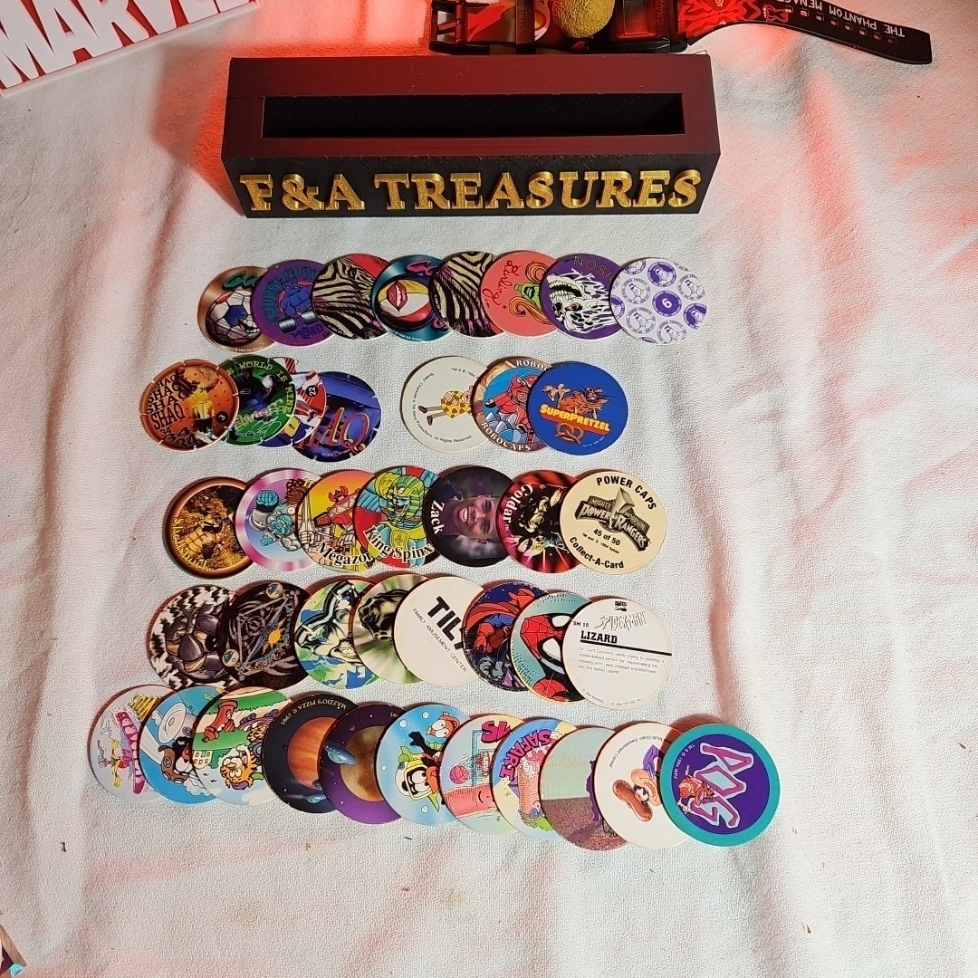 Lot Of 42 Pogs Power Rangers, Shaq, Spider-Man, Big Joe, All Branded On The Back