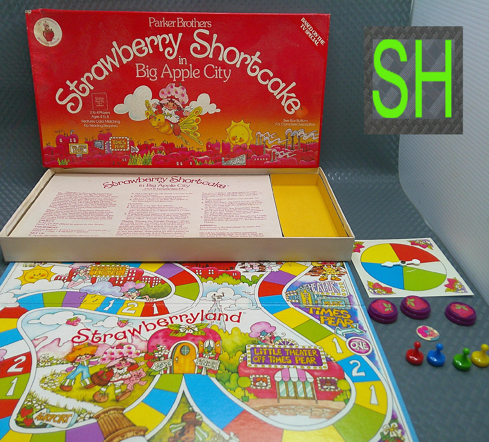Vintage 1981 Parker Brothers Strawberry Shortcake in Big Apple City Board Game