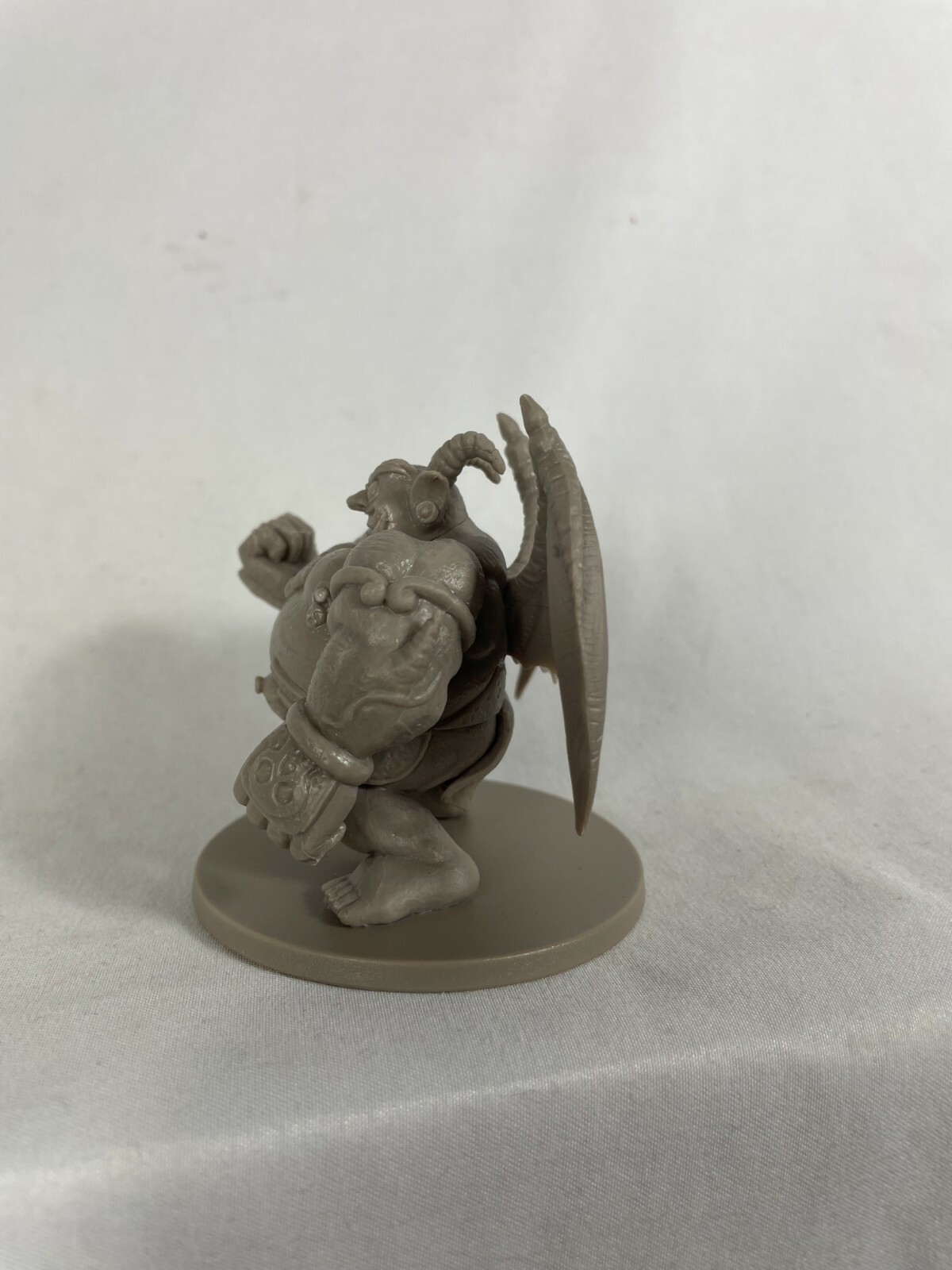 CMON Arcadia Quest Inferno The Judge Figurine