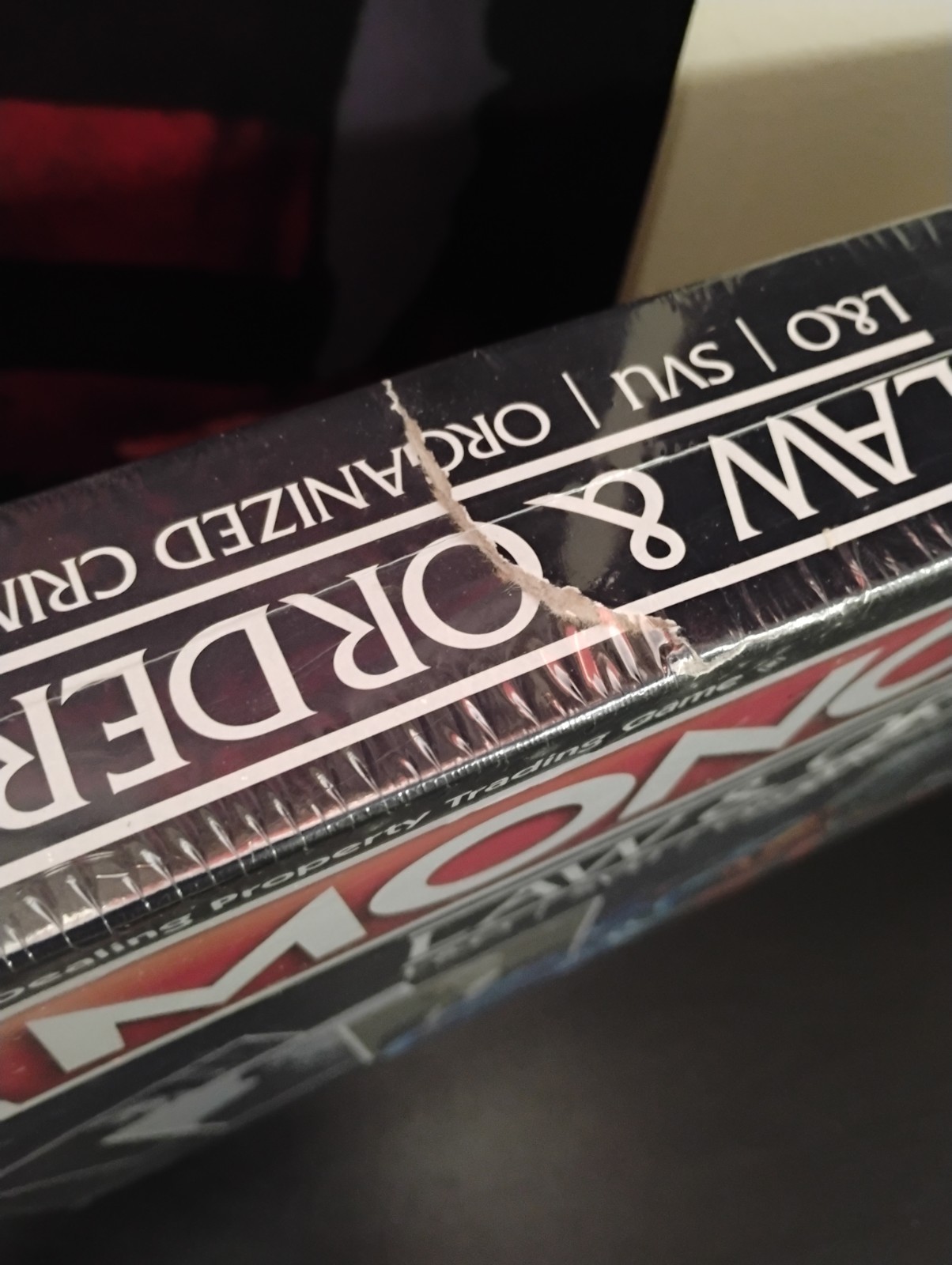 Monopoly Law and Order SVU Organized Crime Board Game SEALED.Slight Rip In Box!