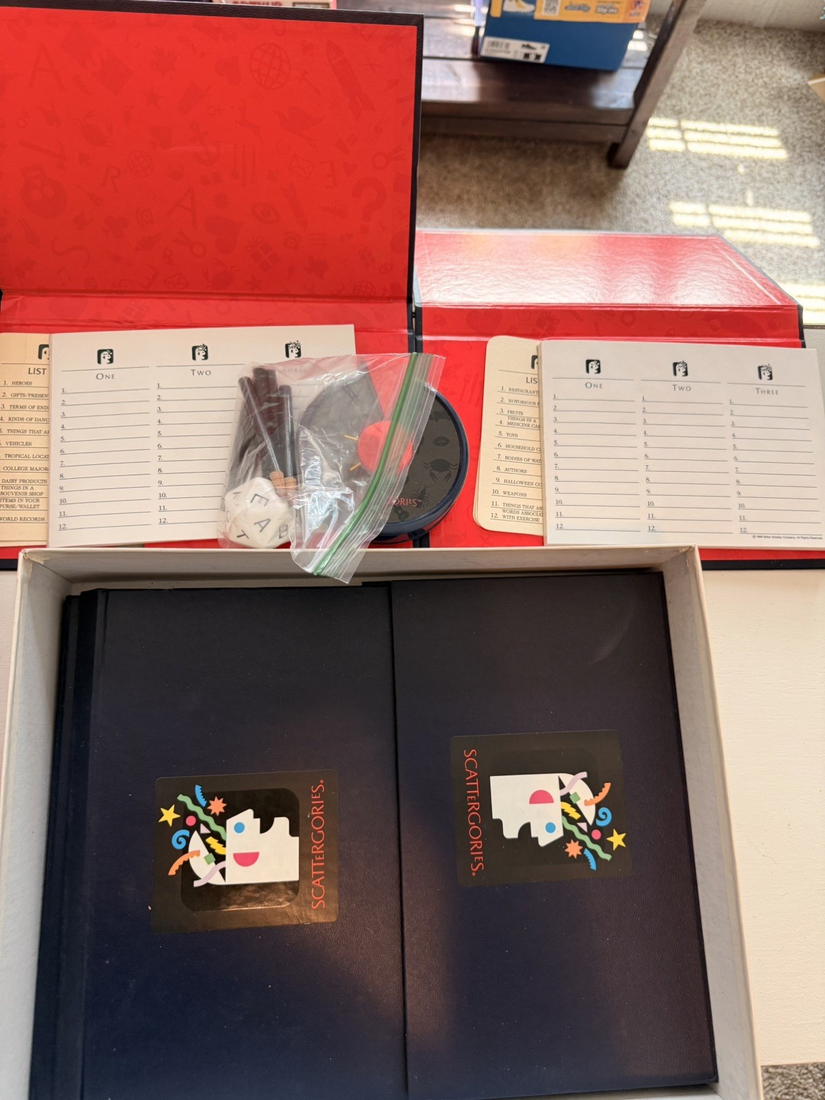 SCATTERGORIES Board Game 100% COMPLETE 1988 VINTAGE AWARD WINNER