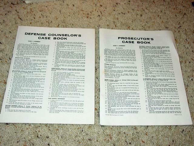 Avalon Hill 1961 : VERDICT II game – Now You are a Lawyer in Courtroom Cases
