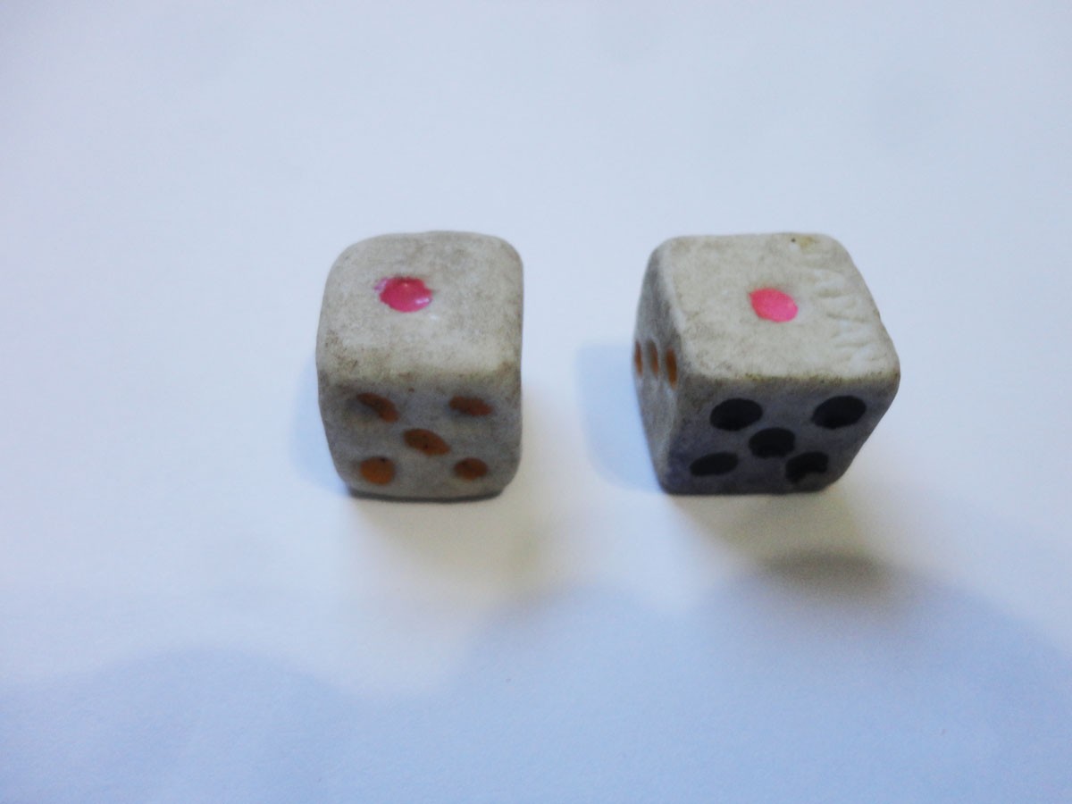 SET OF VERY OLD STONE DICE FOR OXEN BONE & BAMBOO MAH JONG SET OR ANY GAME