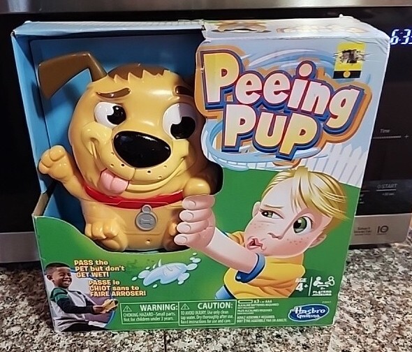 Hasbro Peeing Pup Game Fun Interactive for Kids Ages 4 & Up – New Old Stock 2017