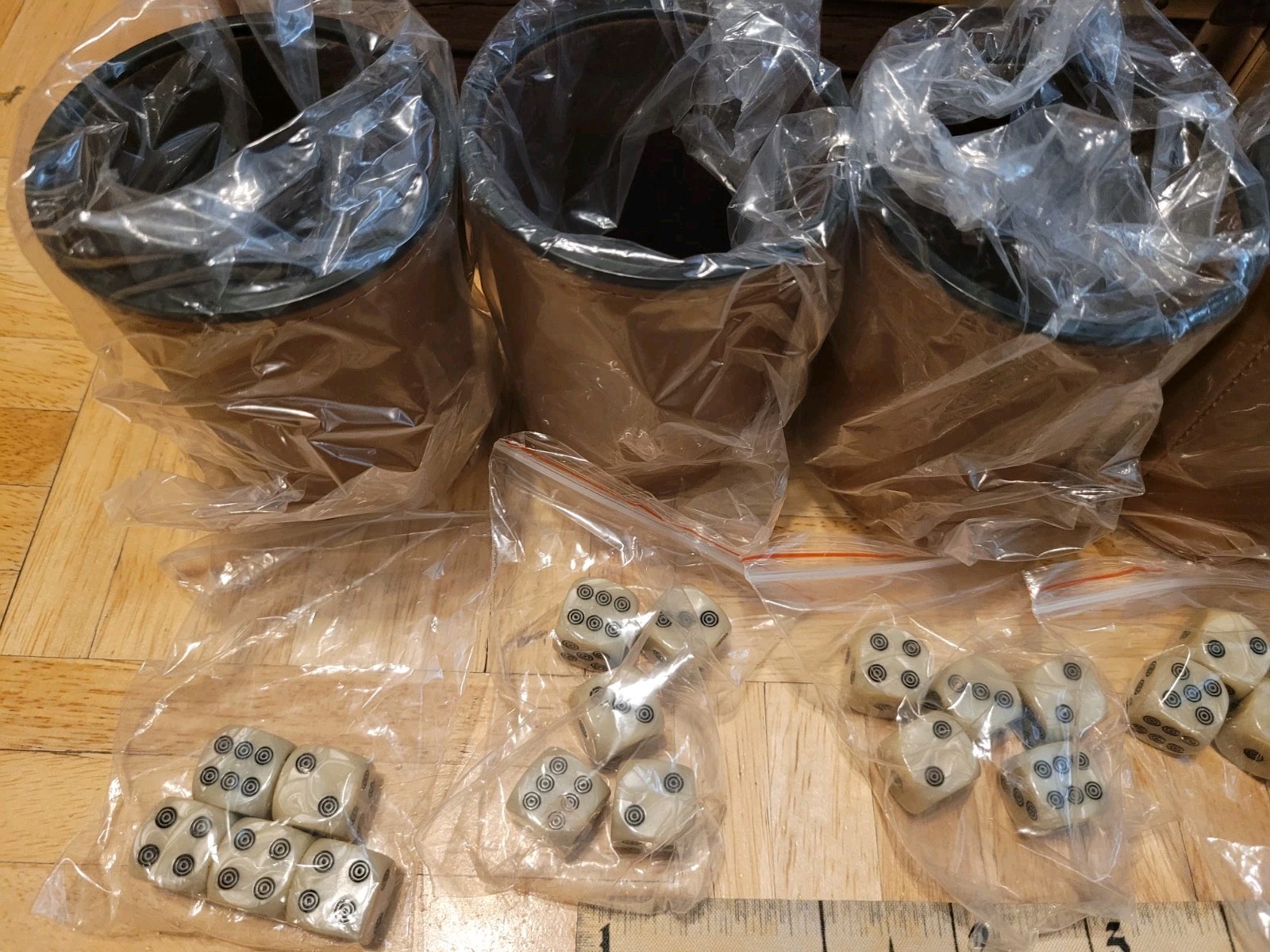 Brybelly Liar’s Dice Pirate Theme Complete Dice Game Set