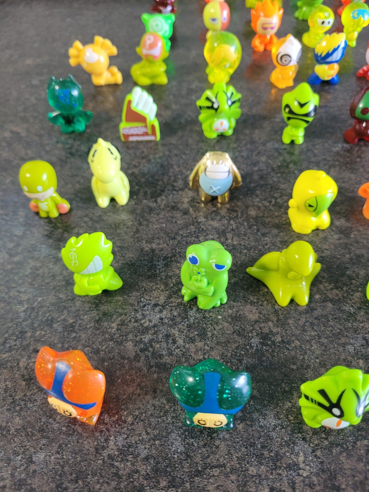 Gogo’s Crazy Bones Mixed Series Lot (133)