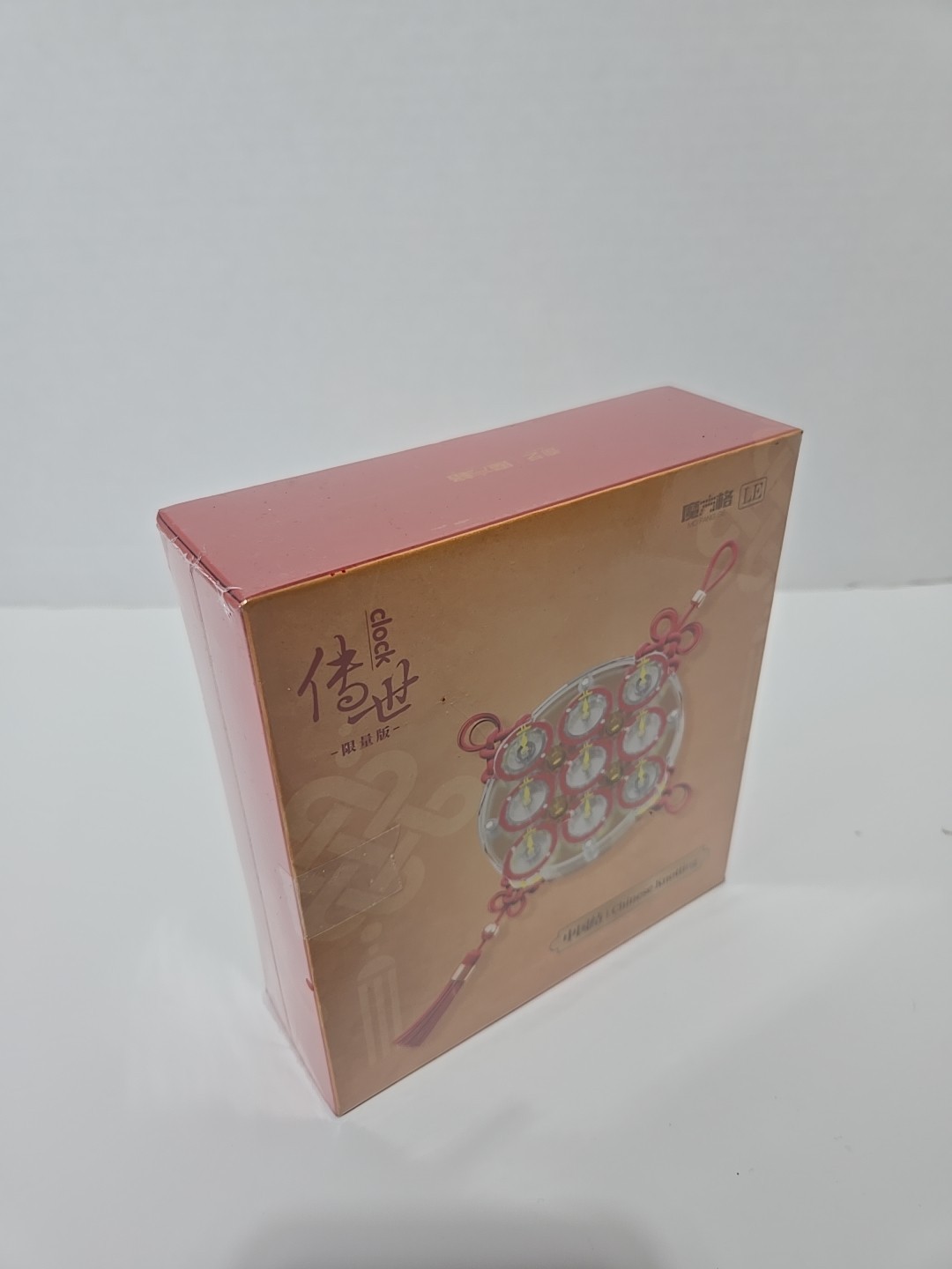 NEW QIYI 2025. LIMITED EDITION CLOCK. Rare!