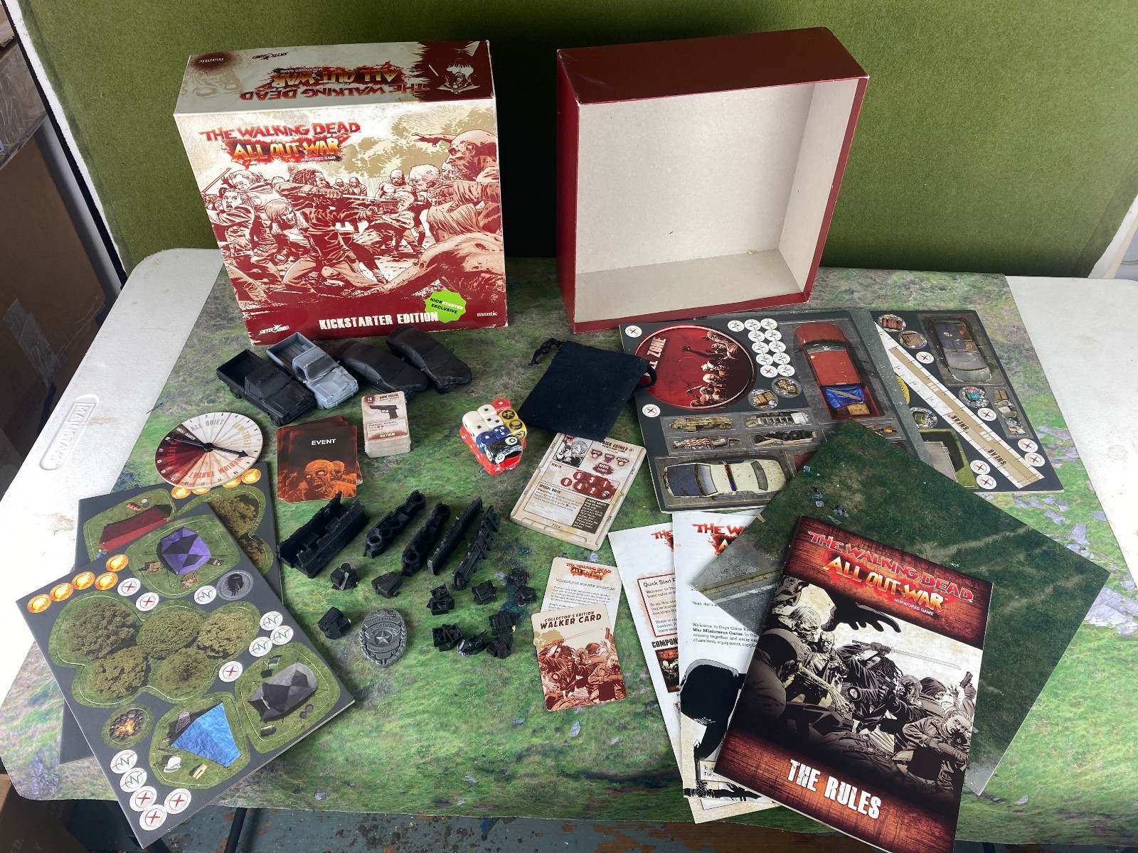 The Walking Dead All Out War Miniatures Game Kickstarter Edition