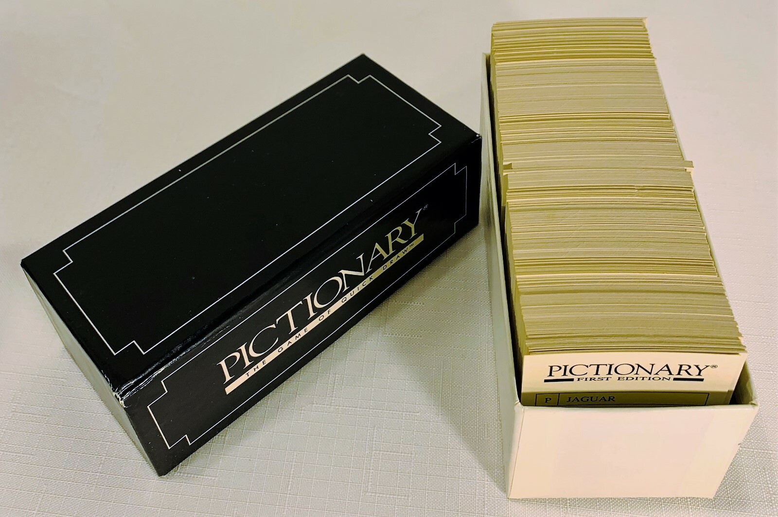 1985 Pictionary 1st Edition Charades Game Complete in Very Good Cond FREE SHIP