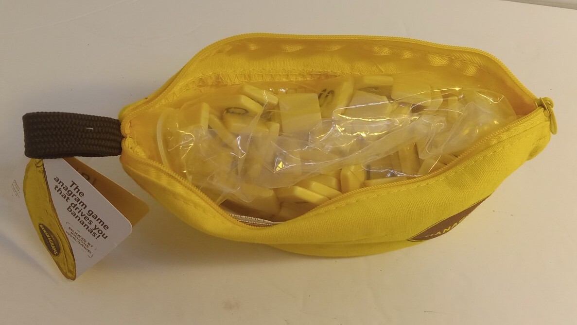2018 Bananagrams Anagram Word Tile Game That Will Drive You Bananas! COMPLETE
