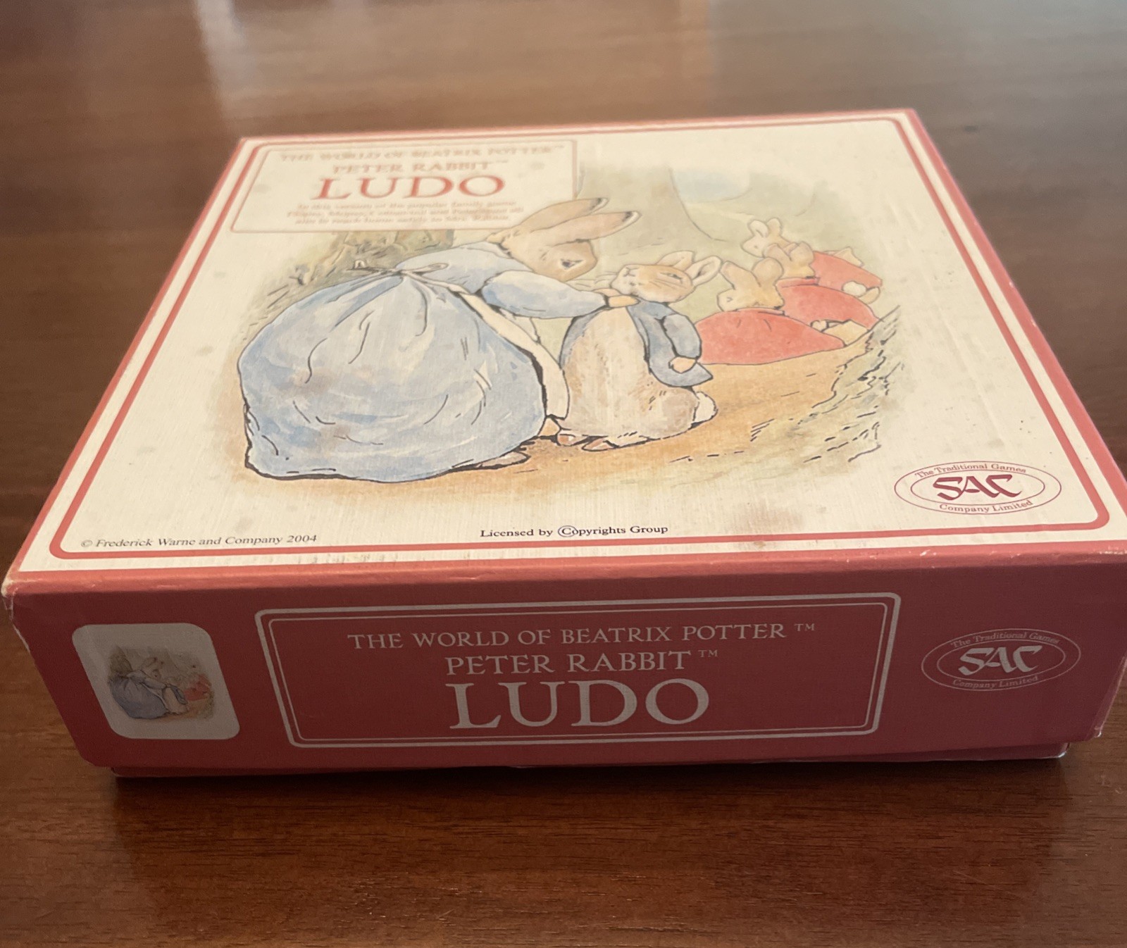 Peter Rabbit Ludo Board Traditional Game Company Wood Pieces Beatrix Potter 2004