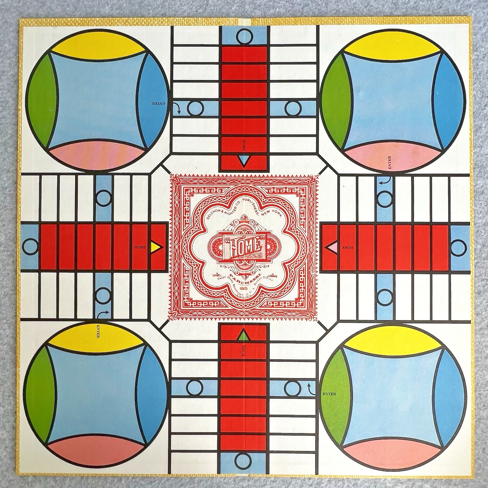 PARCHEESI Deluxe Edition 1975 Vintage Game Royal Game of India Complete Clean