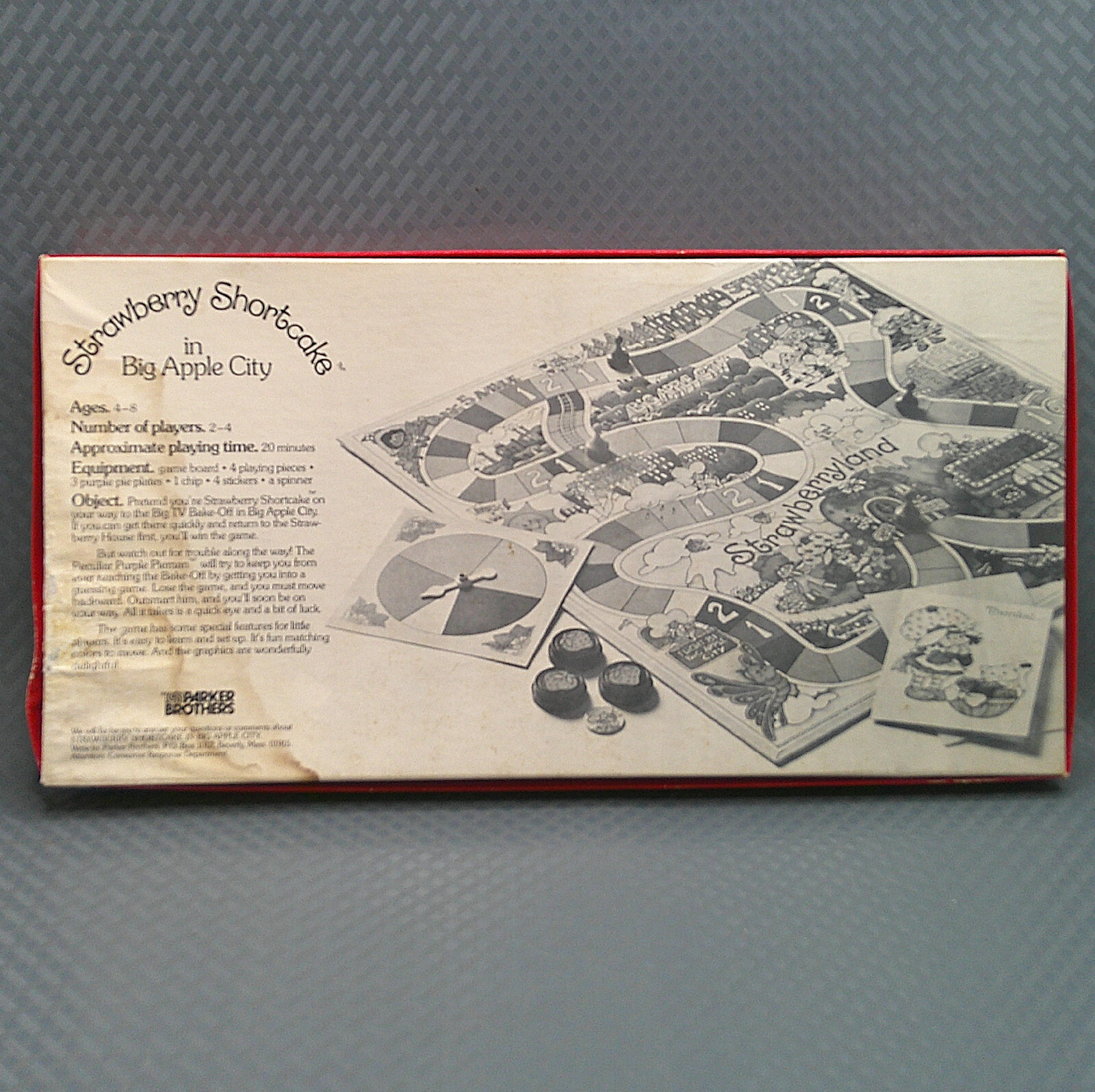 Vintage 1981 Parker Brothers Strawberry Shortcake in Big Apple City Board Game