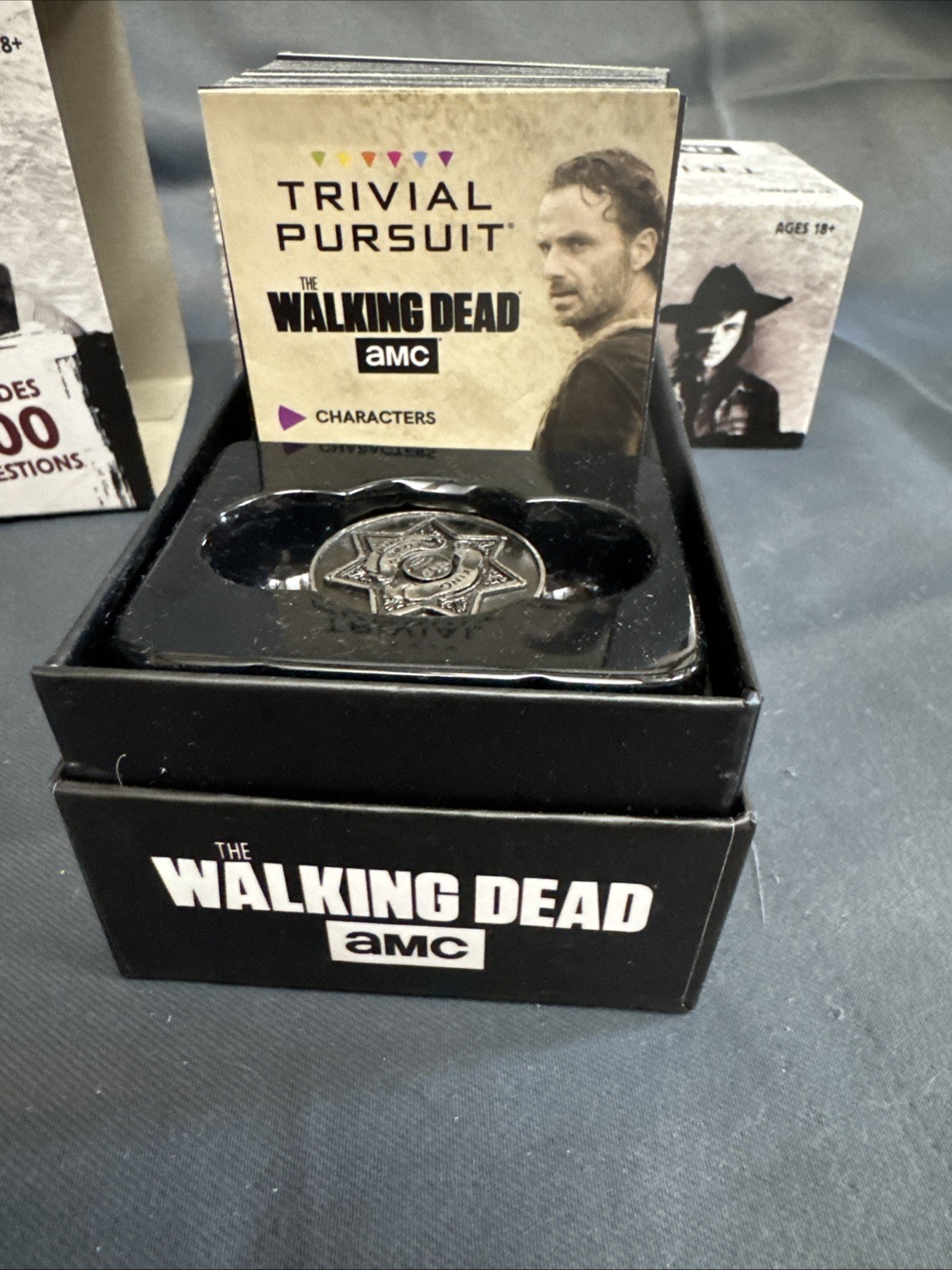 The Walking Dead: Trivial Pursuit Game 2017 AMC USAOPOLY New/Open Box