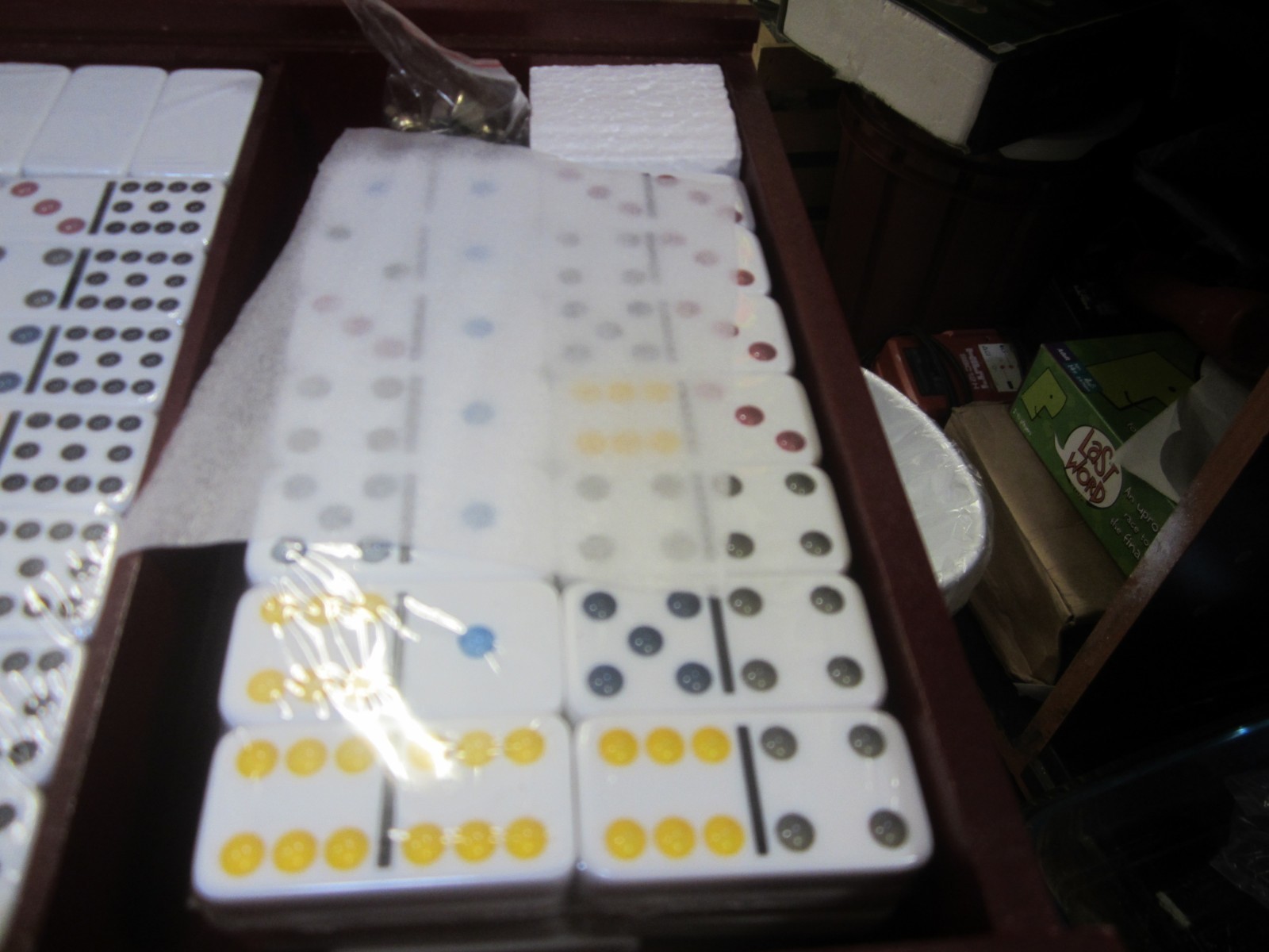 Front Porch Classics 53303 Mexican Train Dominoes Brand New.