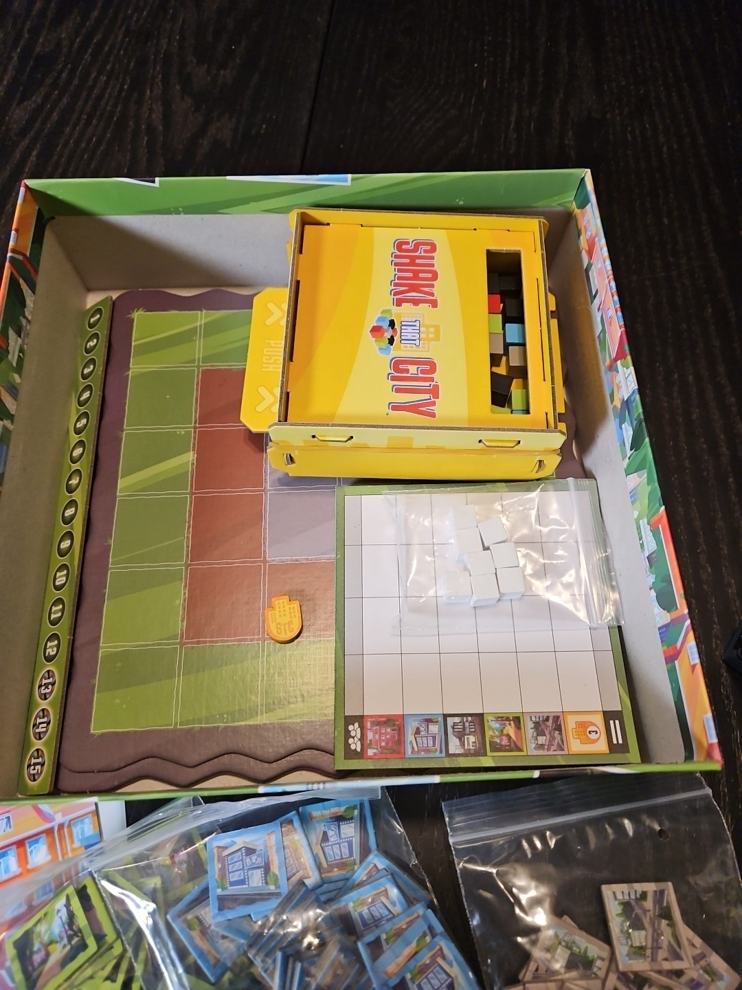 Shake That City Board Game By AEG For 1 To 4 Players