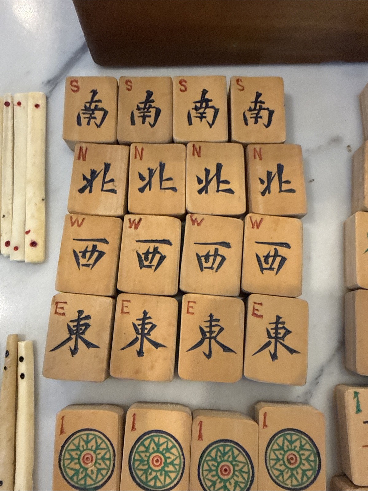Vintage Chinese Mahjong Set Dragon Carved Wood Box Bamboo 147 Tiles Sticks Dice