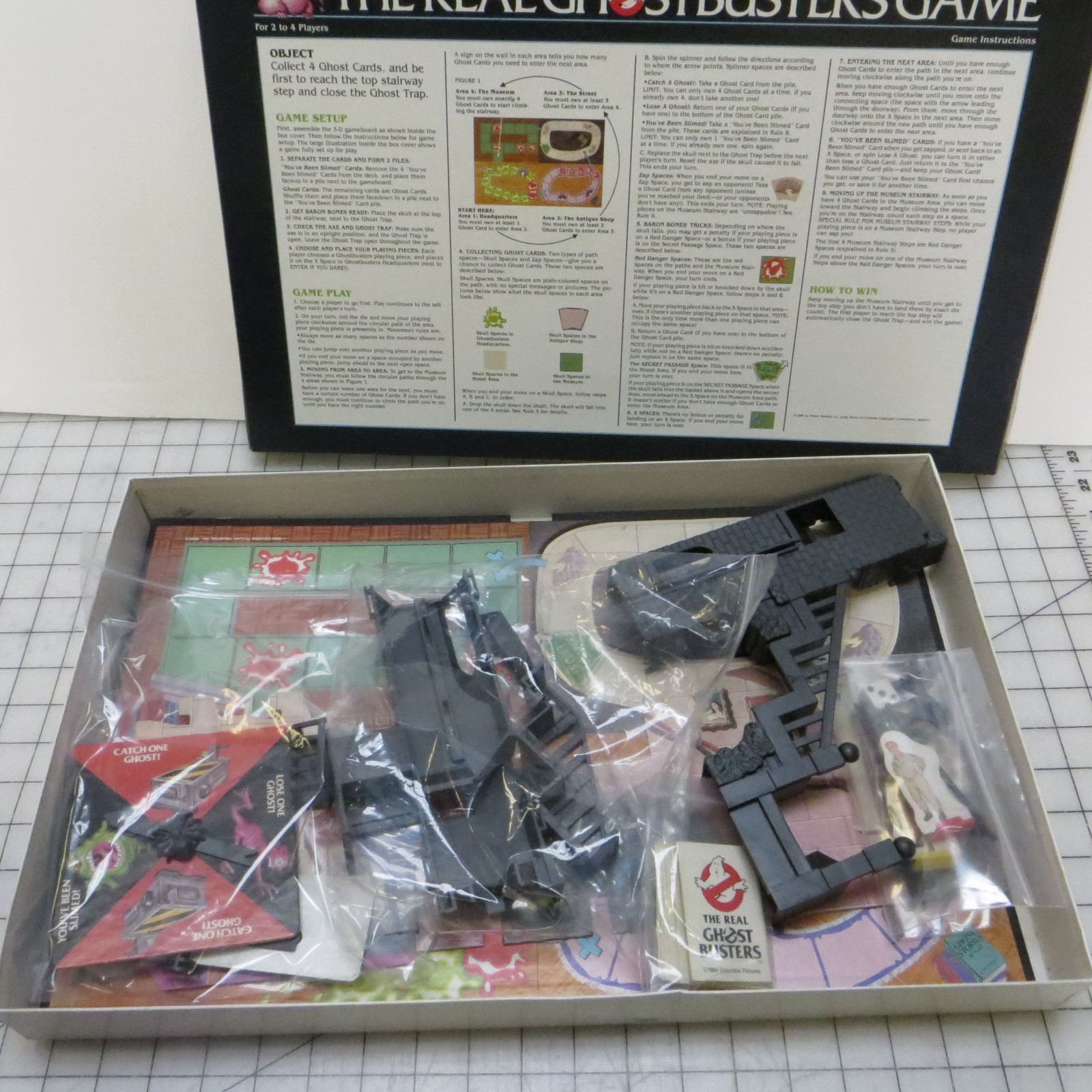 Vintage 1986 Milton Bradley The Real Ghostbusters Board Game