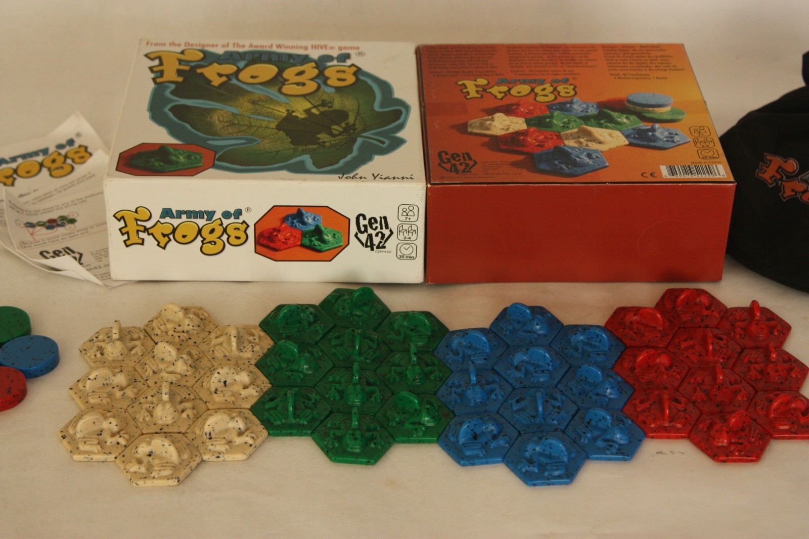 Army of Frogs – Strategy Board Game From The Designers of Hive