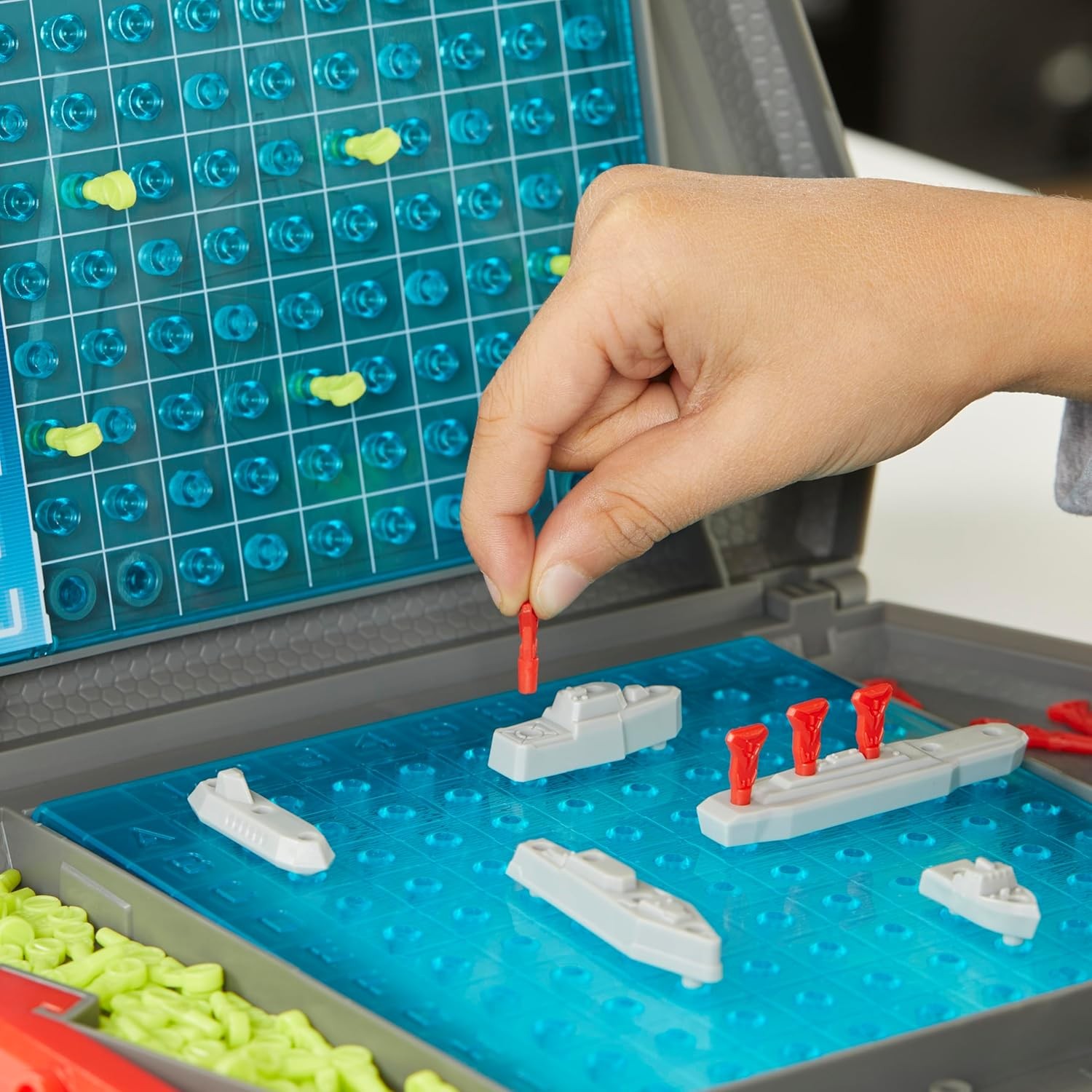 Battleship Classic Board Game, Strategy Game for Kids Ages 7 and Up, Fun for 2 P