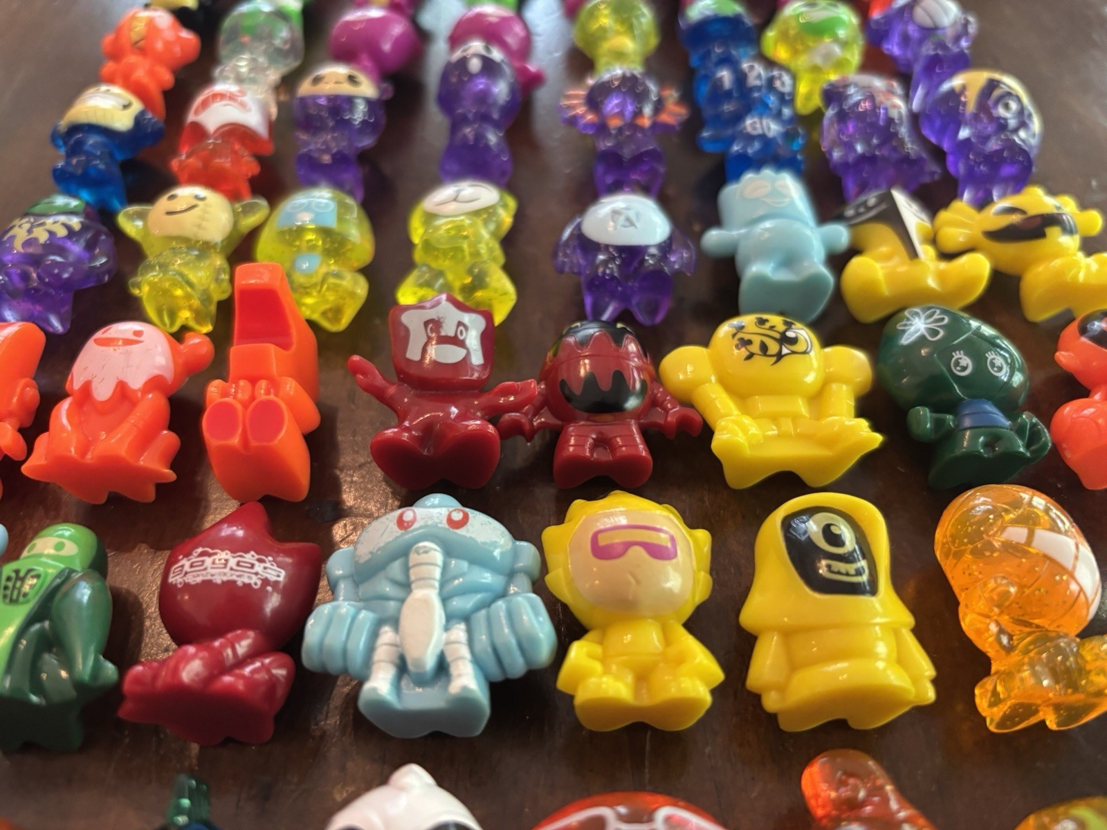100% Complete SET of Series 2 EVOLUTION Gogos Crazy Bones gogo’s