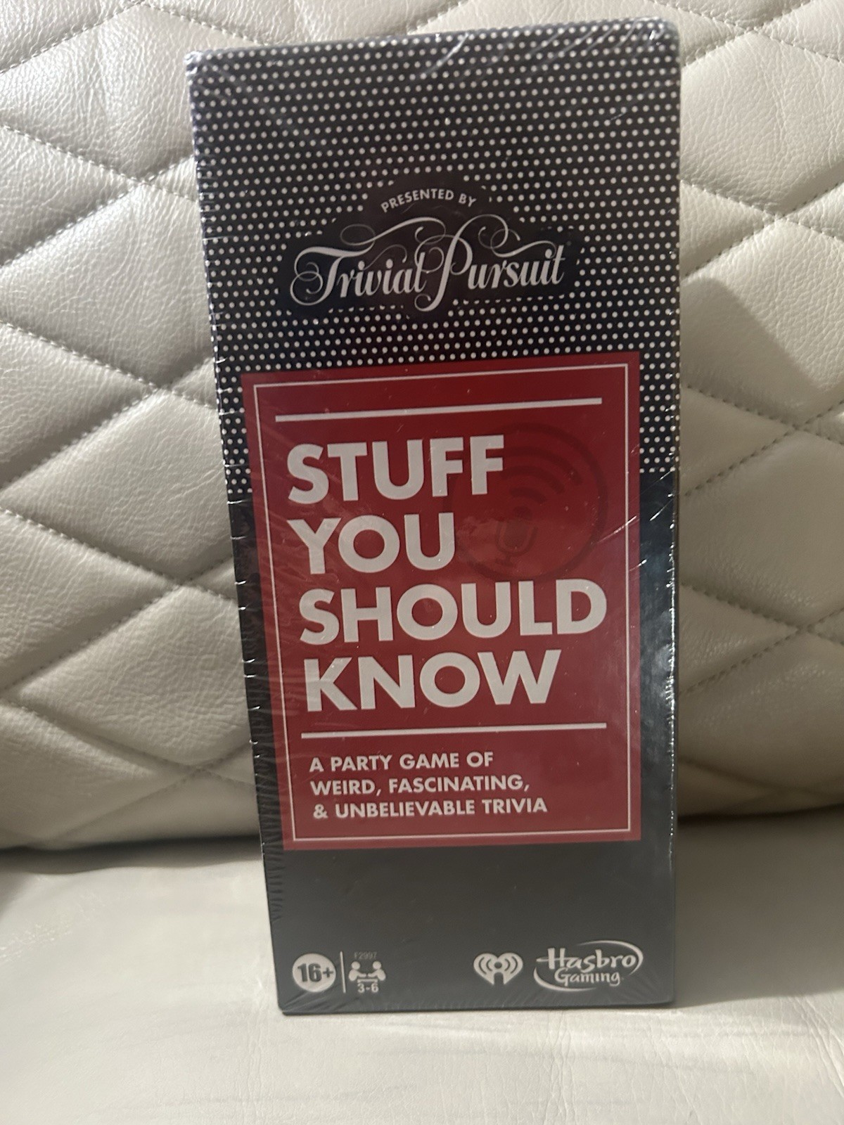 Hasbro Trivial Pursuit “Stuff You Should Know” Trivia Game – Brand New -Sealed