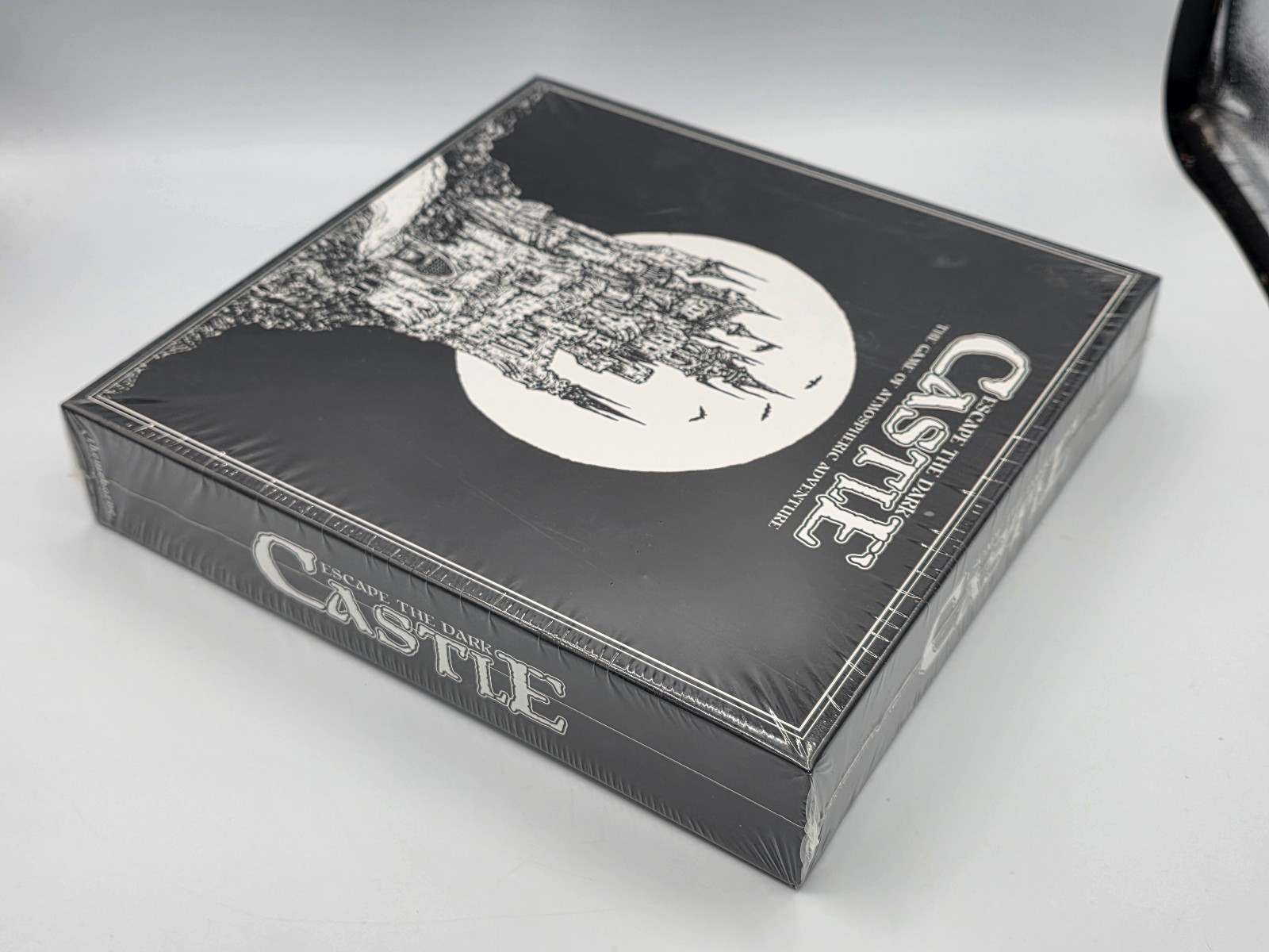 Themeborne Escape The Dark Castle Game Kickstarter Ed. TBL002