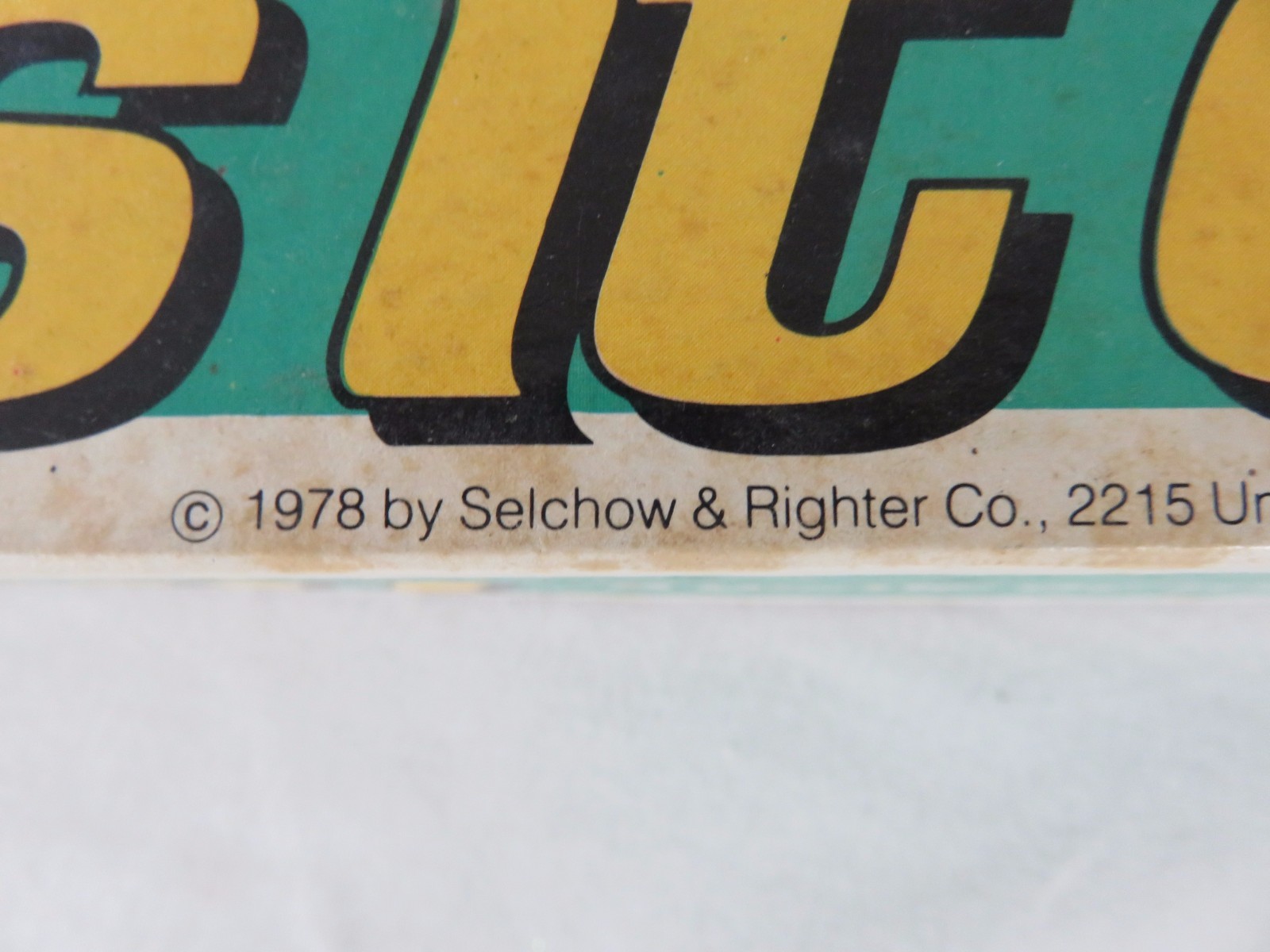 Vintage Selchow & Righter Pass It On Game A Game of Wits 1978