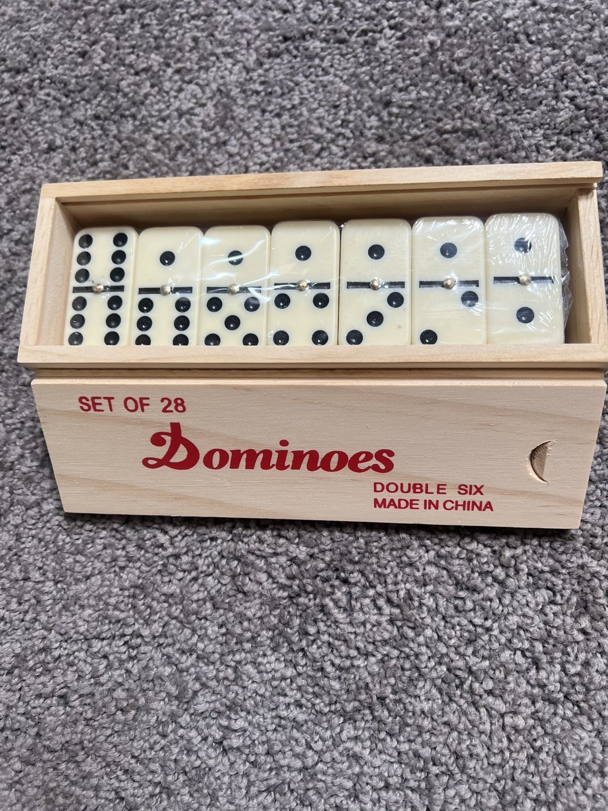 Domino Set of 28 Double Six Dominoes Wood Box Center Pins Easy Flip