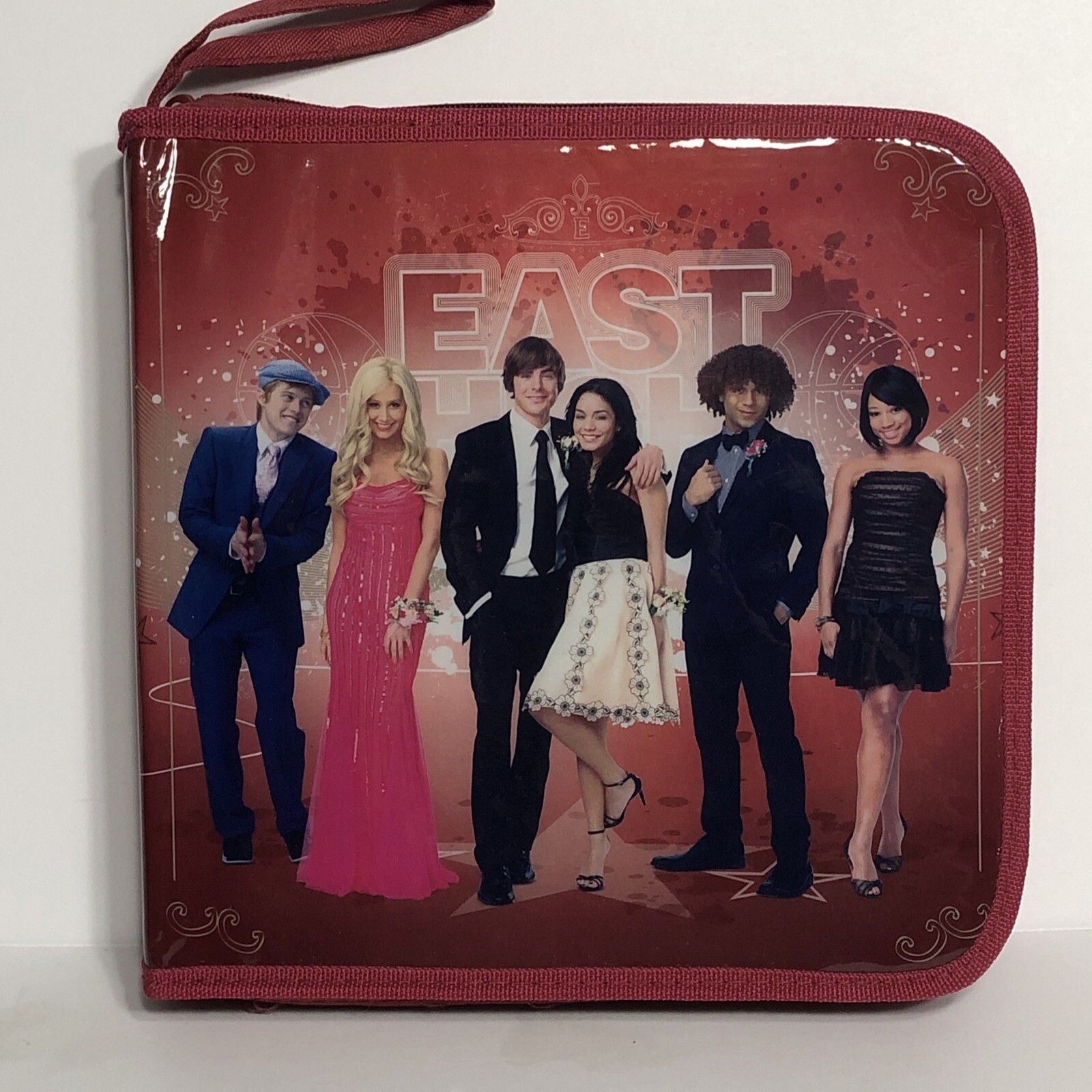 Disney High School Musical 3 Senior Year Board Game in Zipper Case w/ CD songs!