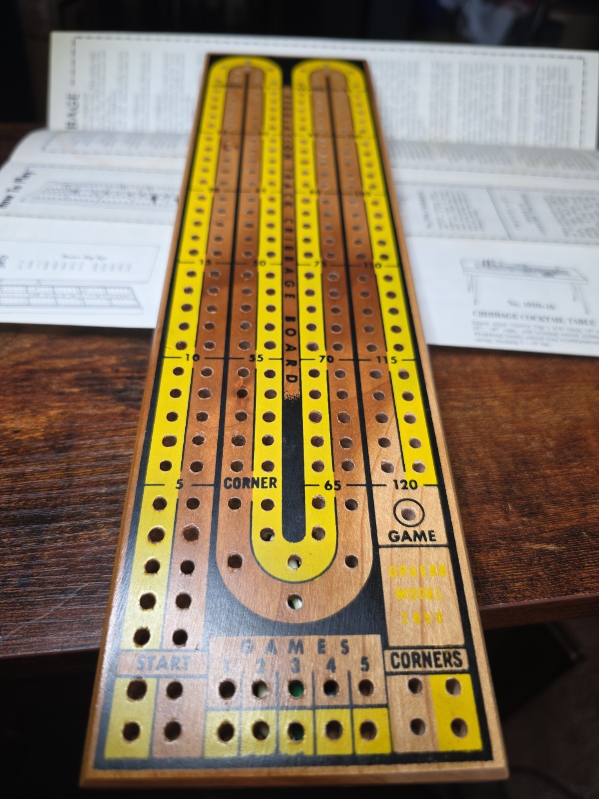 Vtg Drueke’s Cribbage Board Natural Hardwood In Box With 8 Pegs & Instructions