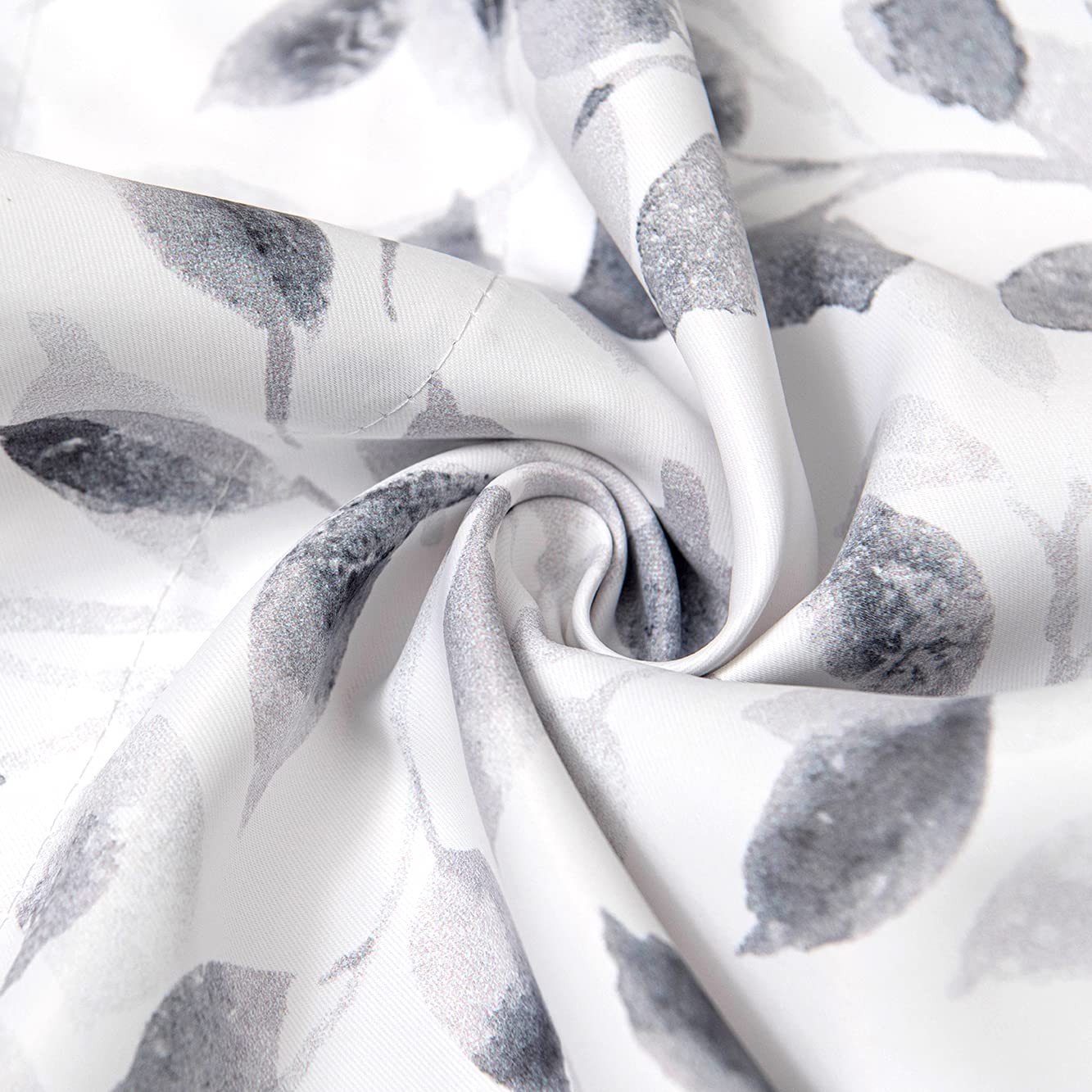 Inselnwald Gray and White Floral Printed 52″W x 14″L (Pack of 1), Grey
