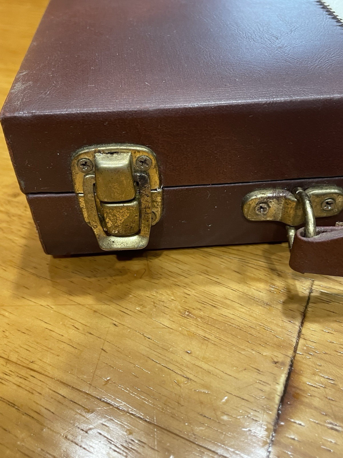 VTG 1970 Backgammon Game Set Faux Leather Brown Case 15×10 NOT Complete Travel
