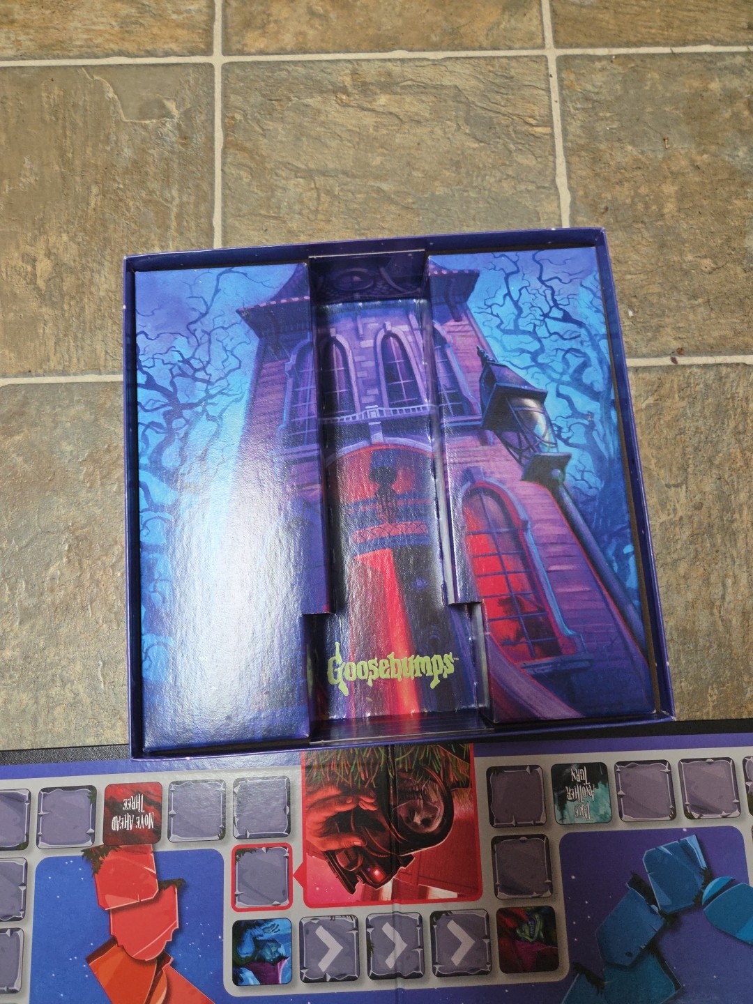 Goosebumps Race to Dead House Board Game R. L. Stine Complete/Excellent