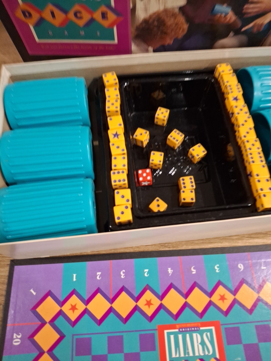 MTB Boardgame Liar’s Dice Box 100% Complete VG+ Rare Vintage 1987