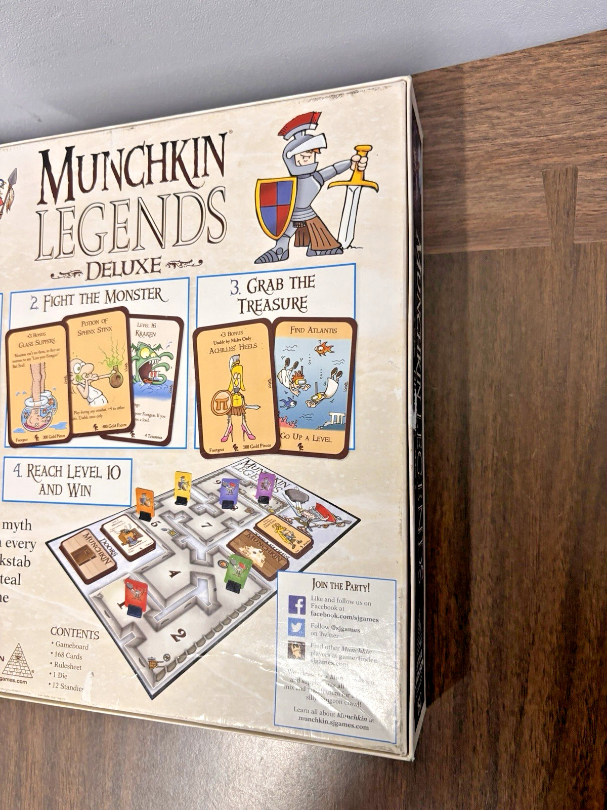 Munchkin Legends Deluxe Board Game – Steve Jackson Games – 3-6 Players Ages 10+