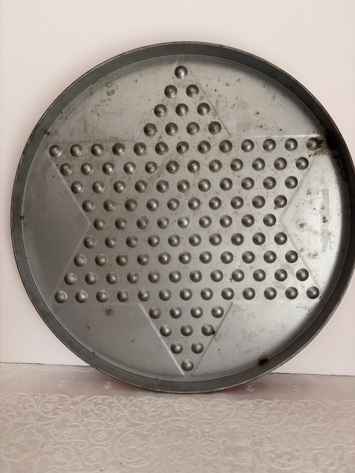 EARLY VTG STEVEN MFG. PIXIE GAME METAL CHINESE CHECKER BOARD TOP ONLY W/MARBLES