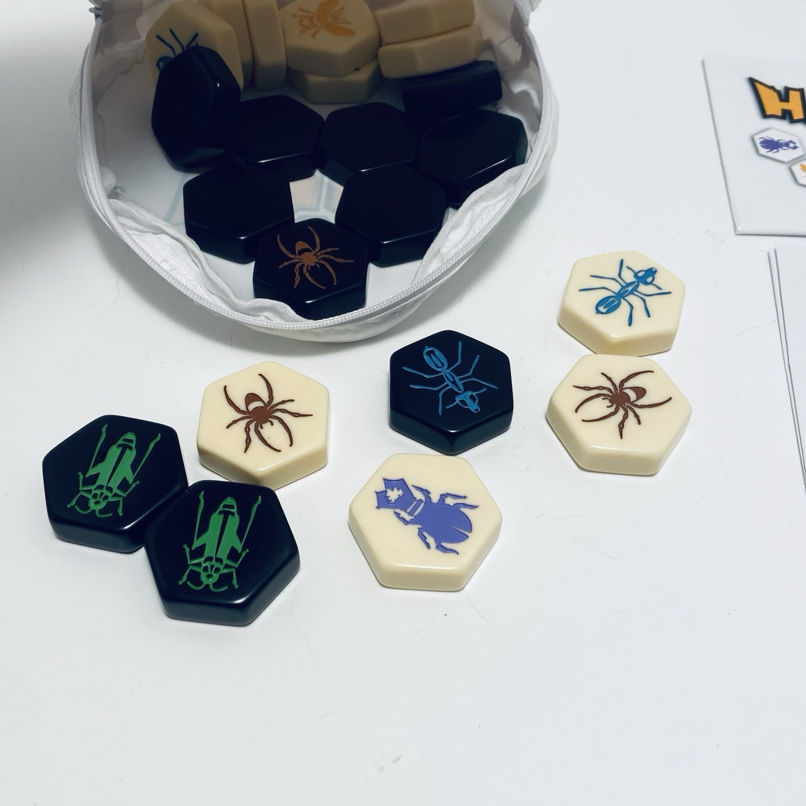 Gen42 Games Hive Bug Tile Board Game Tabletop Heavy Tiles 2015 John Yianni
