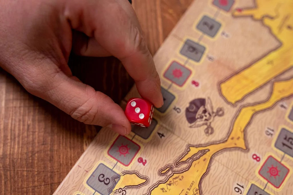 Liar’s Dice, Famous Fast Paced Bluffing Dice Game for 2-6 Players